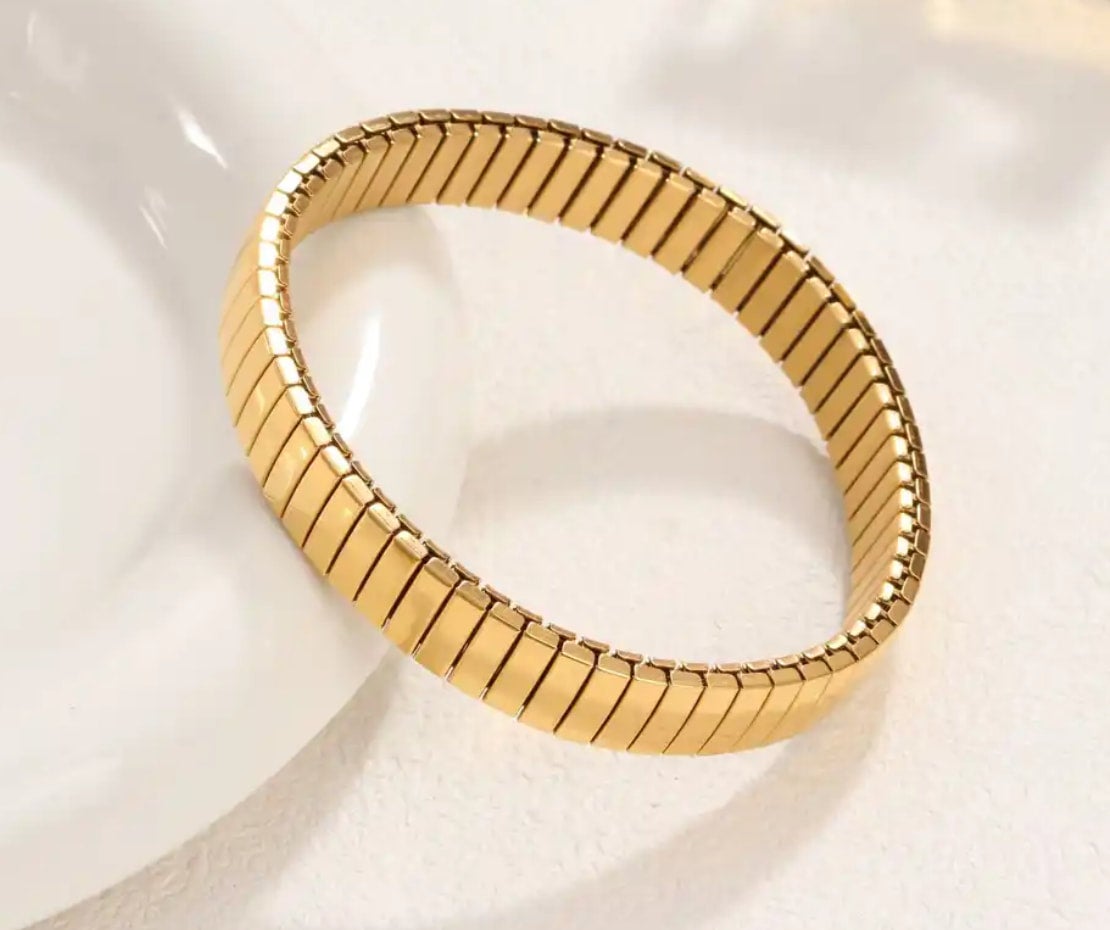 Gold lock bracelet online